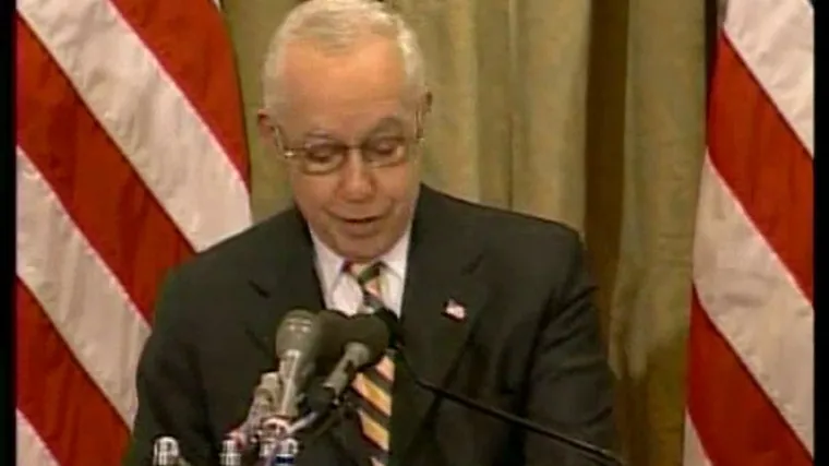 Ministar pravosuđa kolabirao tijekom govora