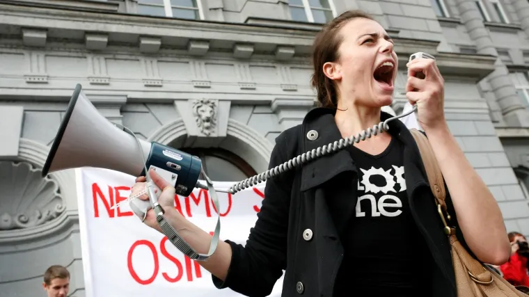 Buntovnim učenicima neopravdani sati