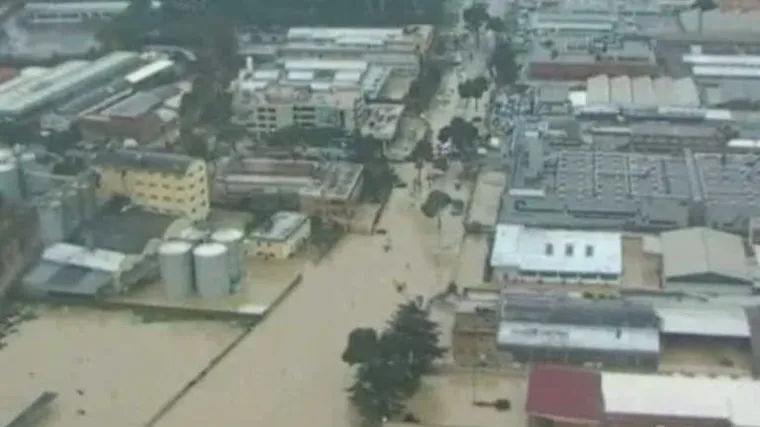 Italija poplavljena, Austriju i Francusku zameo snijeg