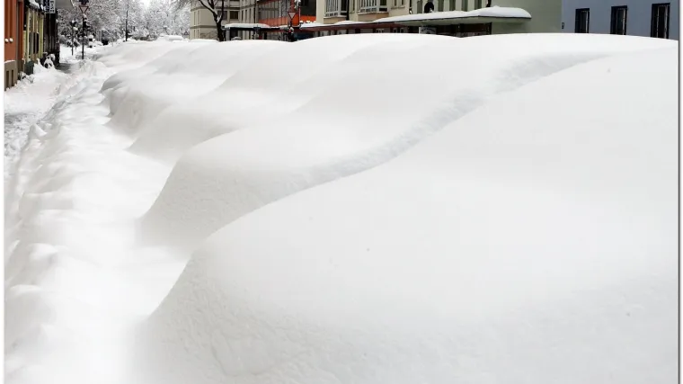 I Ameriku zatrpao snijeg