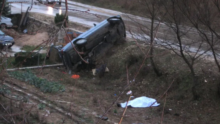 Poginuli na putu za sprovod