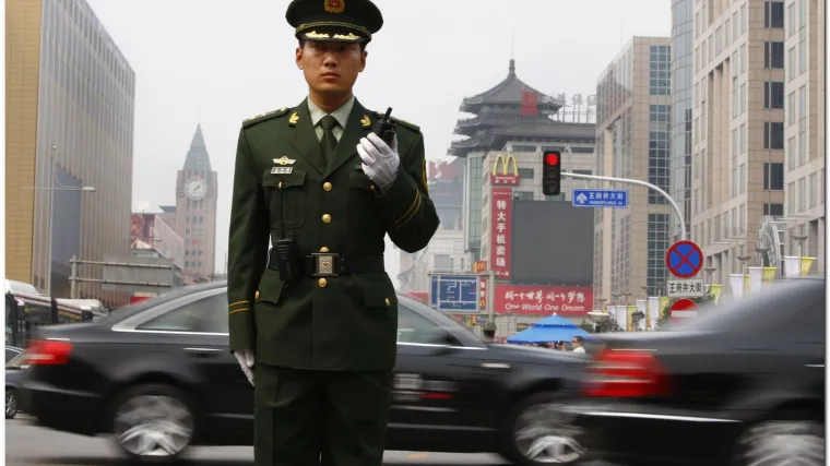 Skočio s nebodera i ubio prolaznika