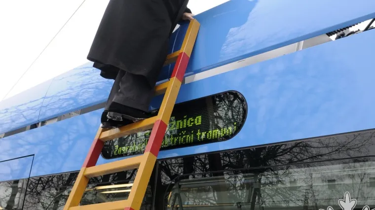 Bandić jači i od strujnog napona