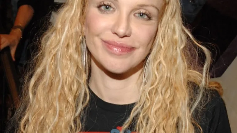 Uskrsnula Courtney Love