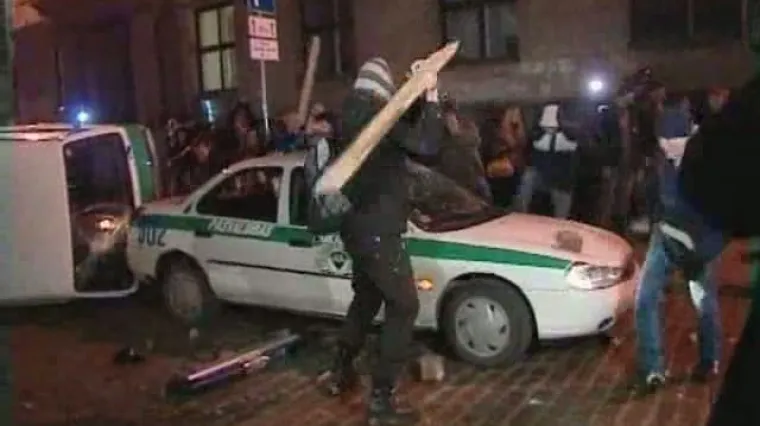 Prosvjednici divljali ulicama Rige