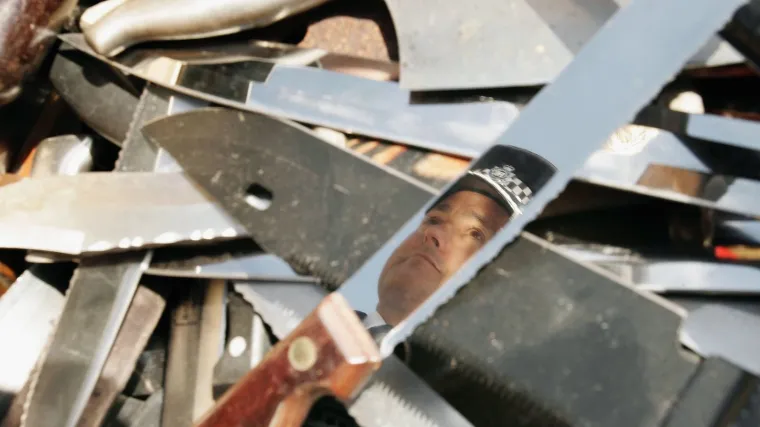 Učenik (13) iz hira vr&scaron;njaku stavio nož pod vrat