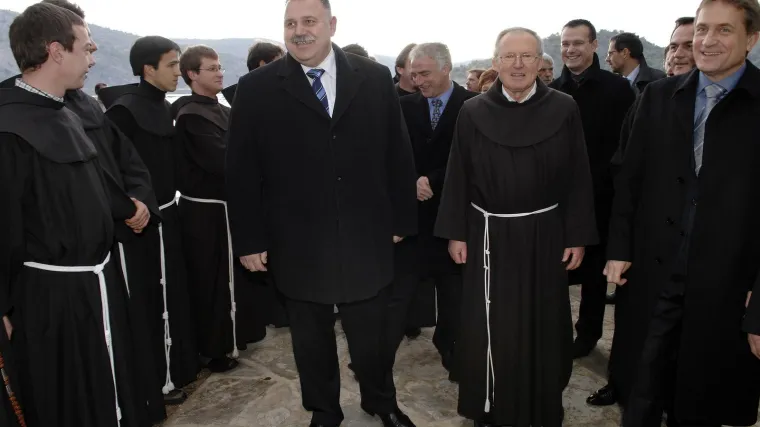 Fratri dobili plin, Dalmacija na čekanju