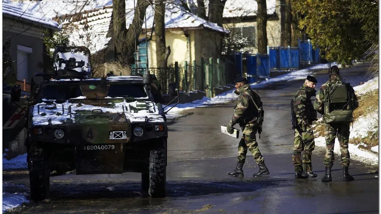 Kosovo: Raketnim bacačem na vojarnu