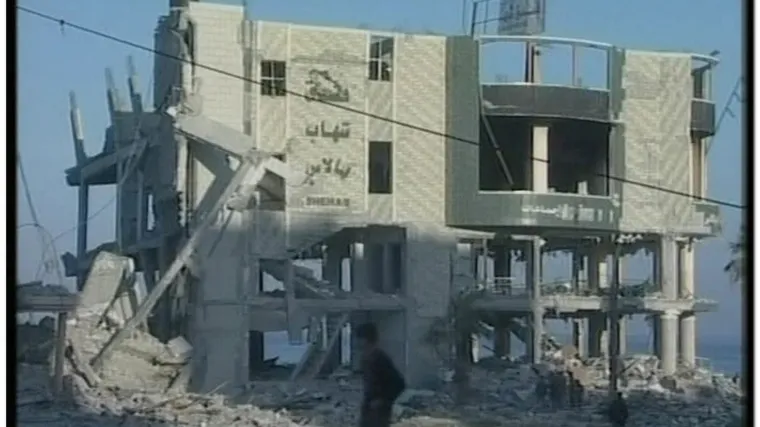 U Gazi treba ukloniti 600.000 tona otpada