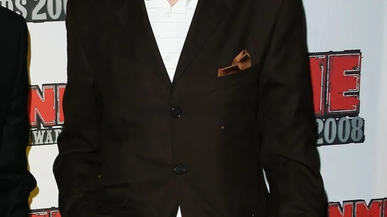 Mick Jones postavlja izložbu