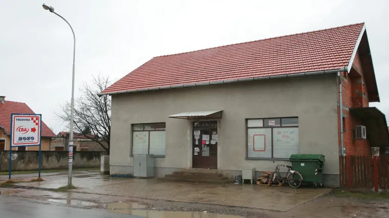 Nemoćno ga gledala kako krade torbu sa 100.000 kuna