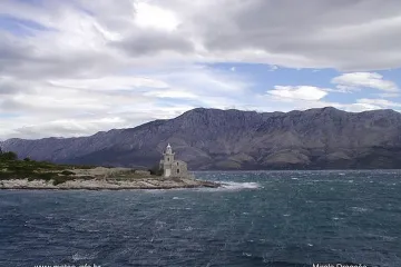 Olujna bura zatvorila ceste