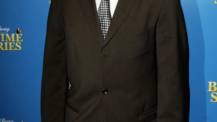 Adam Sandler piše i glumi