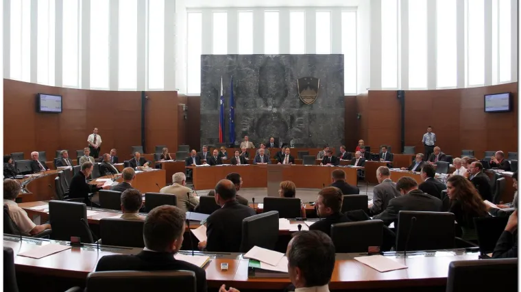 Slovenija ipak blokira ulazak Hrvatske u NATO?