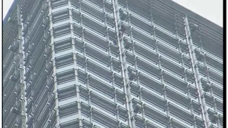 Čovjek-pauk svladao jo&scaron; jedan neboder