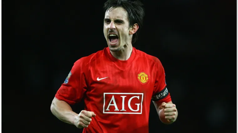 Gary Neville produljio ugovor