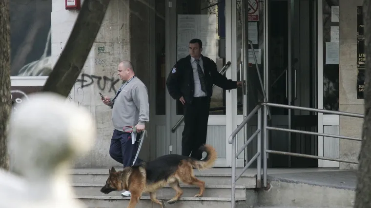 Evakuacije zbog triju dojava o bombi