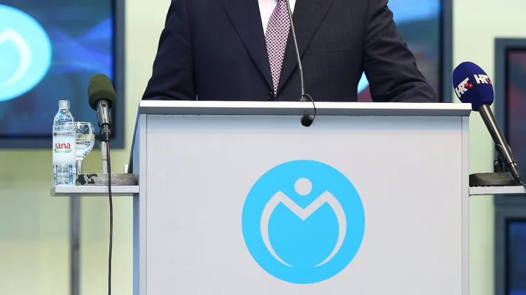 Sanader protiv posredni&scaron;tva