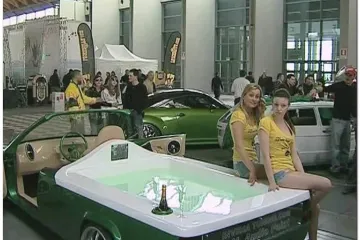 Najneobičniji automobili na tuning showu u Italiji