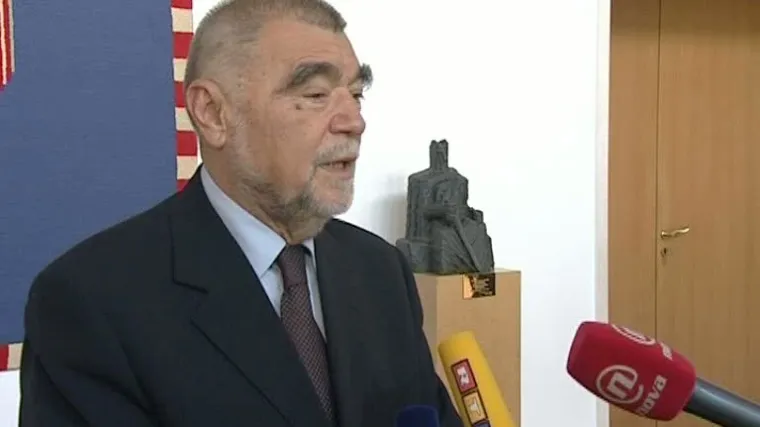 Nema govora o povlačenju tužbe protiv Srbije