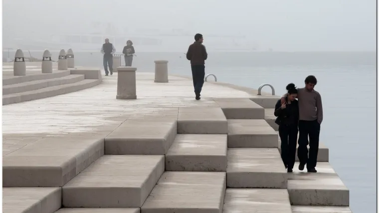 Magla cijeli tjedan prekriva priobalje