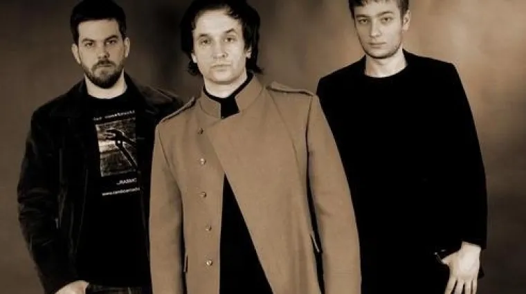 KOLODVOR - Dnevnik iz doline ogledala