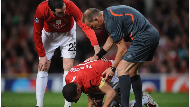 Ferdinandu napuklo rebro?