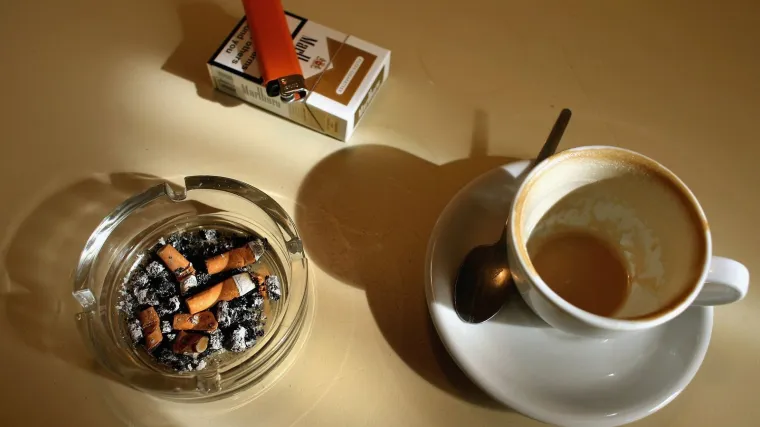 Cigareta uz kavu samo kod kuće