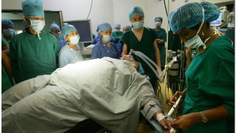 Porodili ženu te&scaron;ku četvrt tone