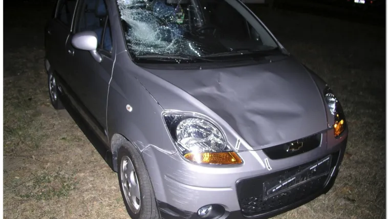 Dječak podletio pod automobil