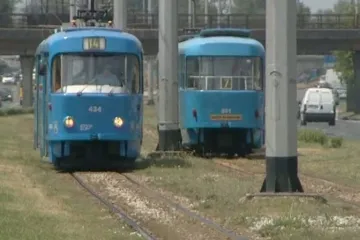 ZET se ispričao zbog vozača čitača novina