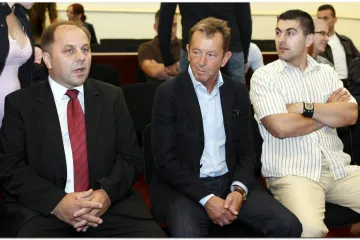 Zatvor za prodekana i posrednika