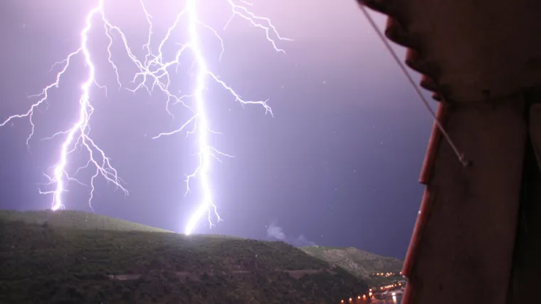 Munje parale dubrovačko nebo