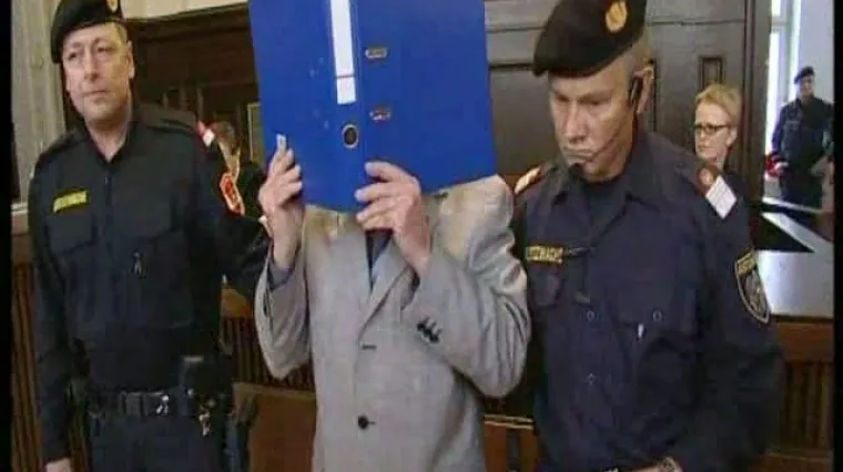 Elisabeth Fritzl  se zaljubila u svog tjelohranitelja?