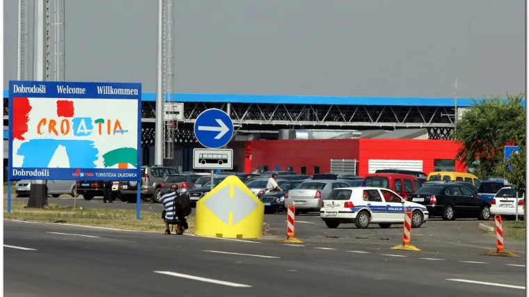 Bugarin &scaron;vercao čitače kartica