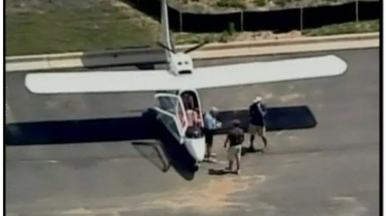 Prisilno sletio na autocestu