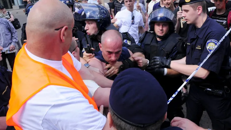 Pretučen sudionik gay parade