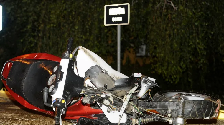 Mladići stradali na skuteru