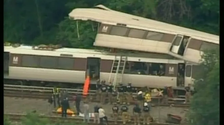 U sudaru vlakova devetero mrtvih