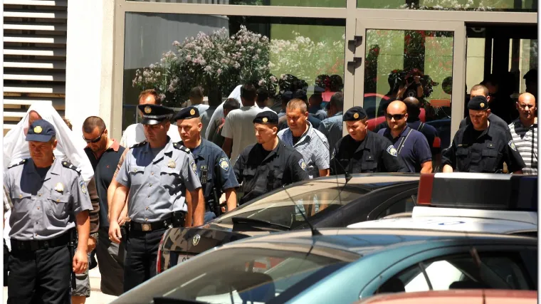 Palo pola splitskih pomorskih policajaca