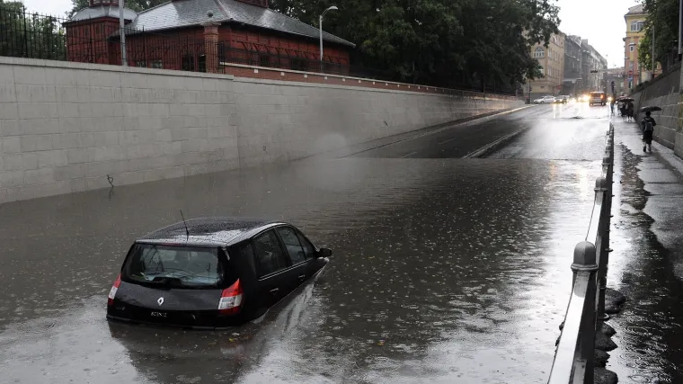 Ki&scaron;a poplavila Zagreb