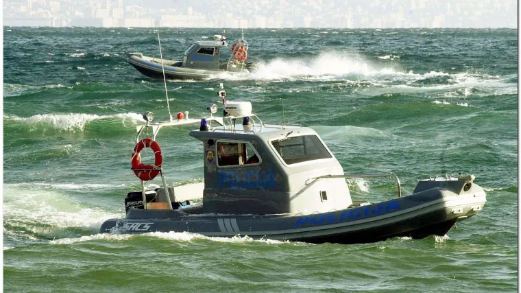 Stradala tri ronioca