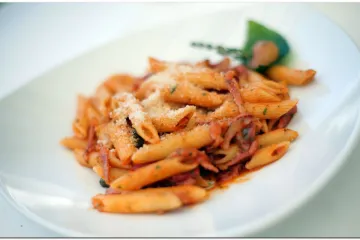 Rim: Tijesto, vino i voda - 700 eura!