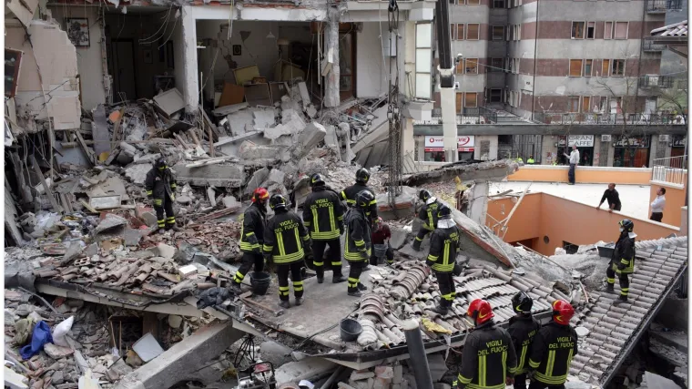 Snažan potres pogodio L'Aquilu