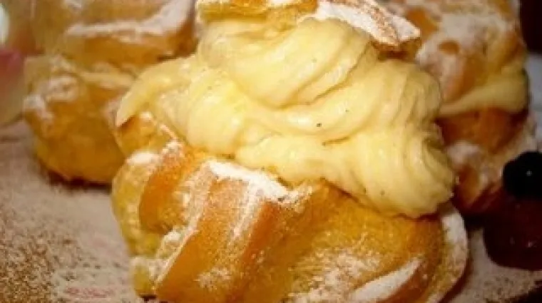 Otrovali se princes krafnama?