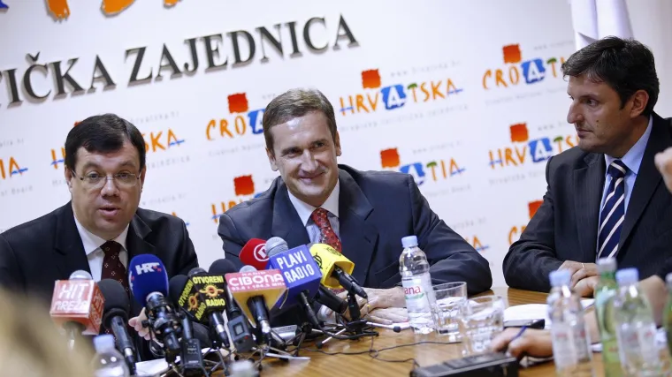 Turizam podbacio, Bajsa glava ne boli