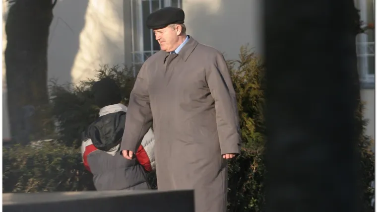 Smjena suca koji prst u anusu smatra rukovanjem