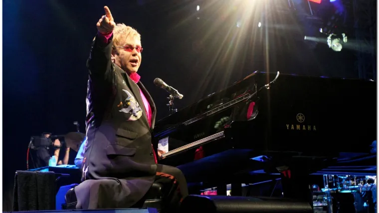 Elton John nastupio u Puli