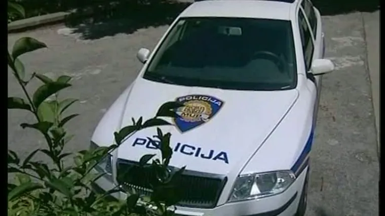 Prosjaku 5 godina jer je napao policajca