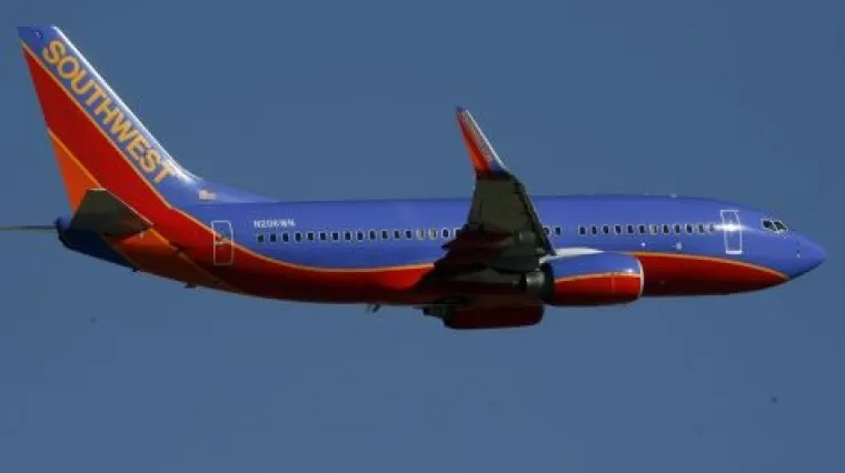 Boeing prisilno sletio zbog rupe na trupu